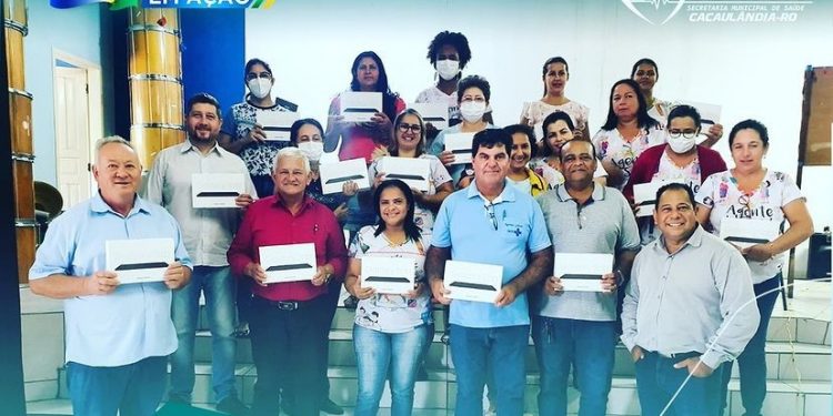 AGENTES DE SAÚDE RECEBEM TABLETS E CAPACITAÇÃO PARA O CADASTRO INDIVIDUAL E TERRITORIAL