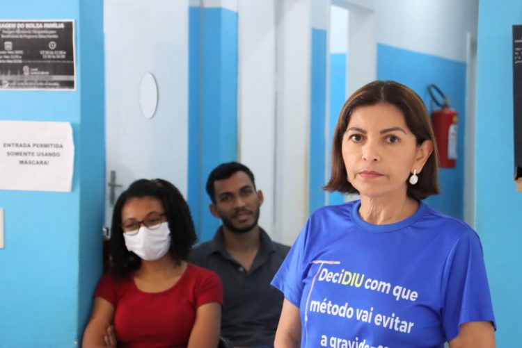 Profissionais da saúde recebem capacitação para inserção do DIU