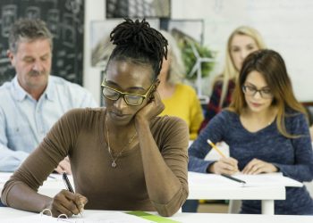 ATENÇÃO! EJA – EDUCAÇÃO DE JOVENS E ADULTOS – ESTÁ COM MATRICULAS ABERTAS