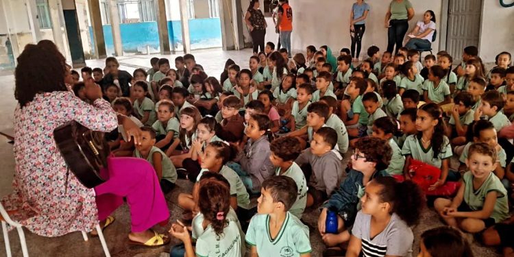 SAUDE: SEMUSA REALIZA PROGRAMA SAÚDE NA ESCOLA