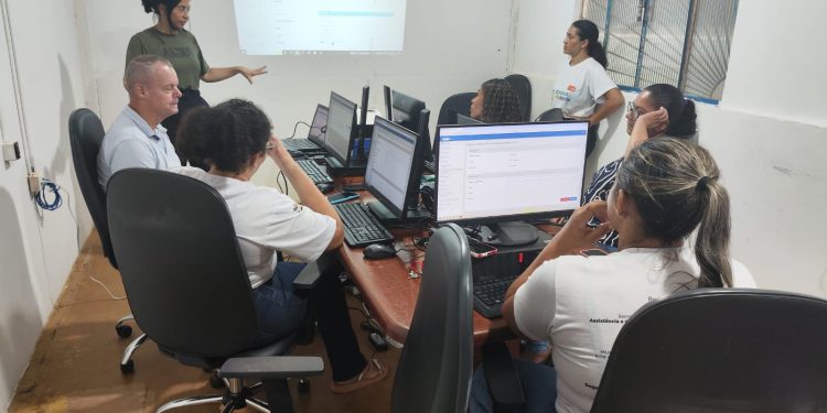 Conselheiros Tutelares de Cacaulândia recebem capacitação do SIPIA