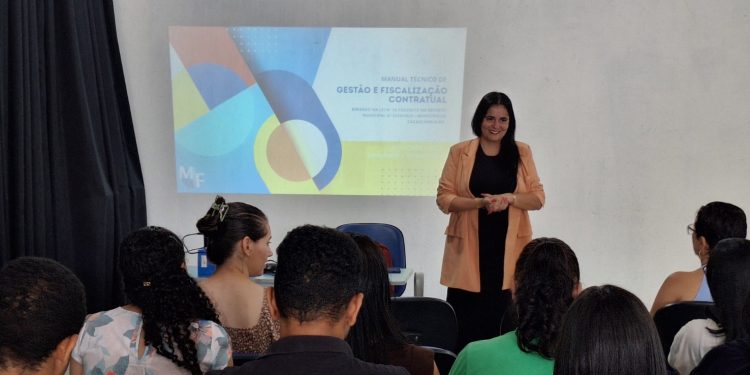 Controladoria Municipal promove capacitação sobre Gestão e Fiscalização Contratual